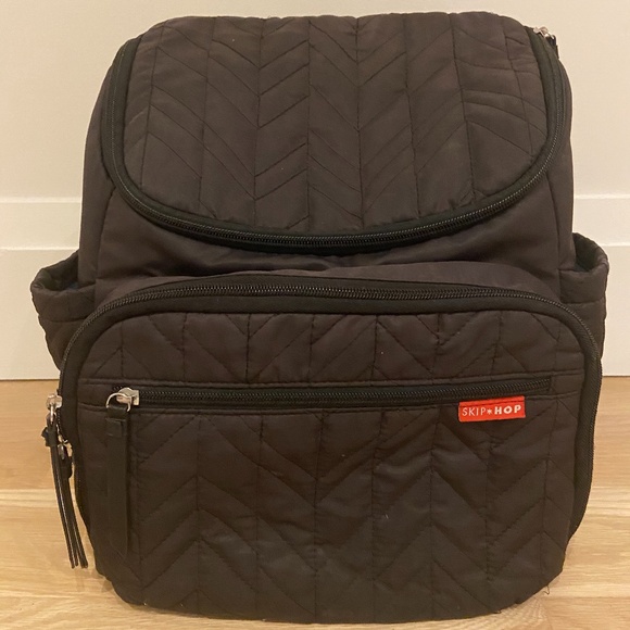 Skip Hop Diaper Bag - Picture 2 of 3